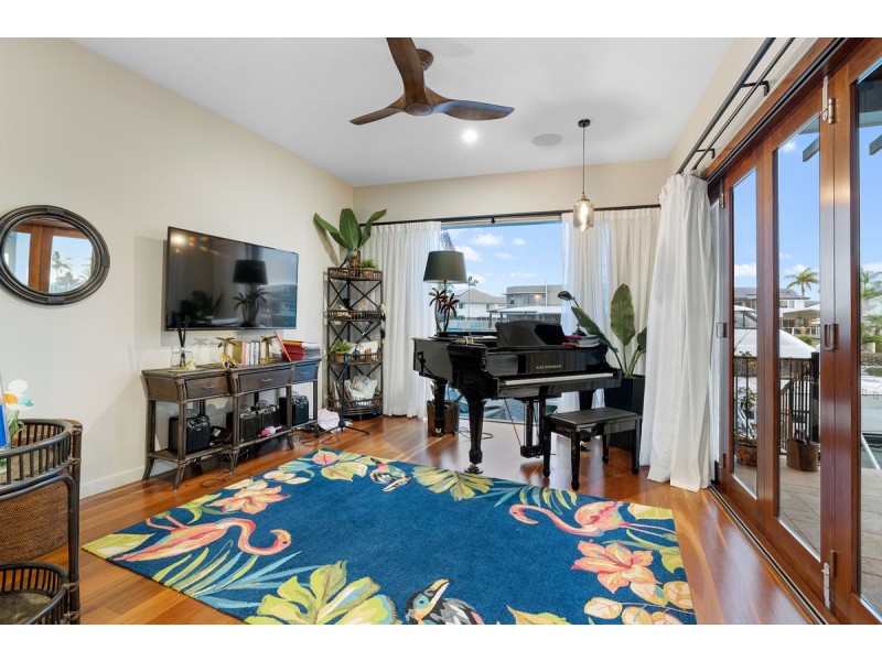 19 Sentinel Court, Raby Bay QLD 4163