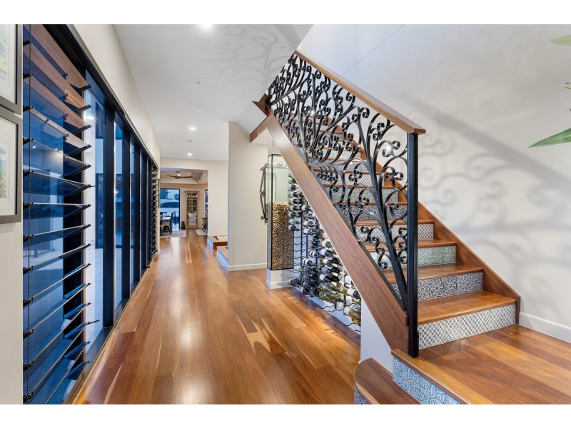 19 Sentinel Court, Raby Bay QLD 4163