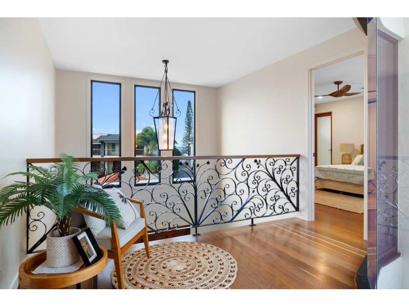 19 Sentinel Court, Raby Bay QLD 4163
