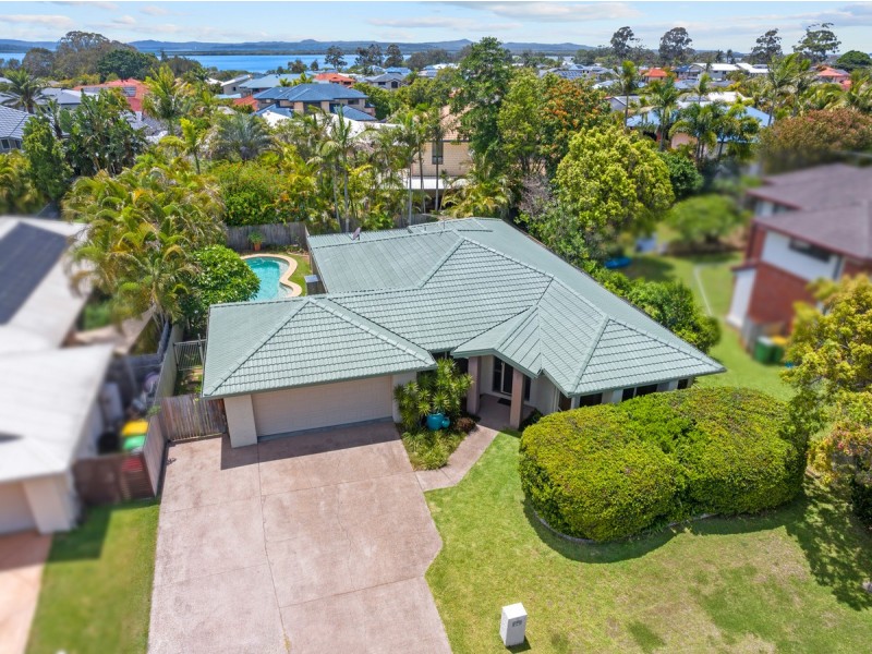 11 Kimbolton Drive, Redland Bay QLD 4165