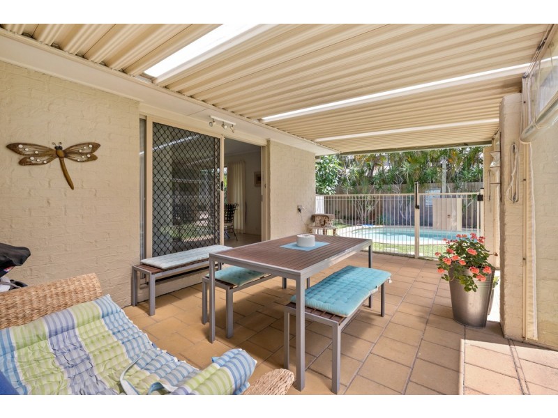 11 Kimbolton Drive, Redland Bay QLD 4165