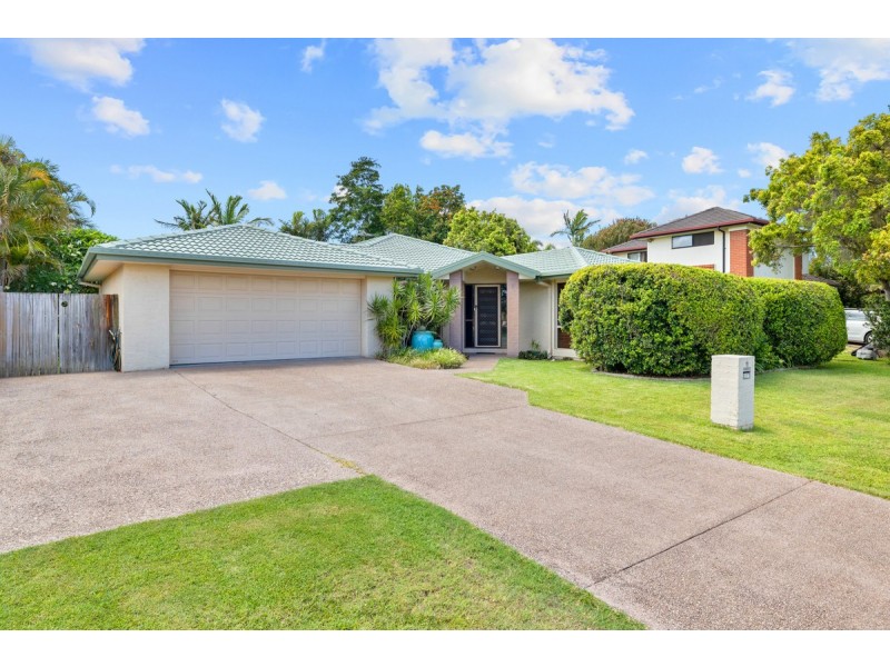 11 Kimbolton Drive, Redland Bay QLD 4165
