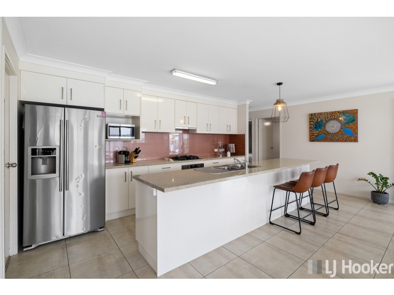 27 Parkgrove Street, Birkdale QLD 4159