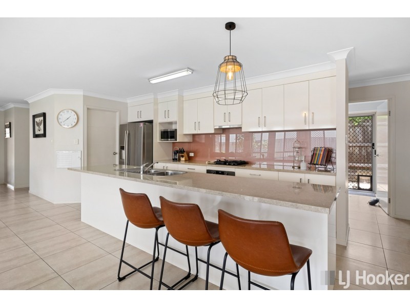 27 Parkgrove Street, Birkdale QLD 4159