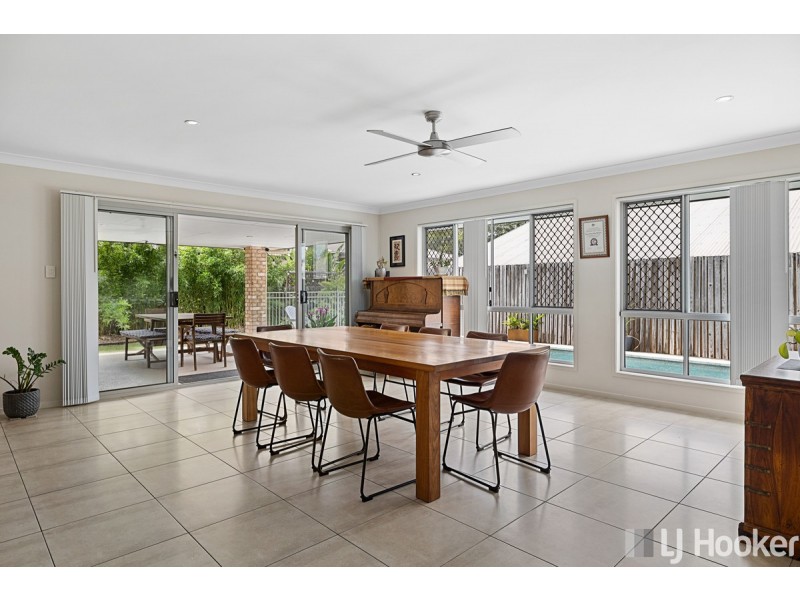 27 Parkgrove Street, Birkdale QLD 4159