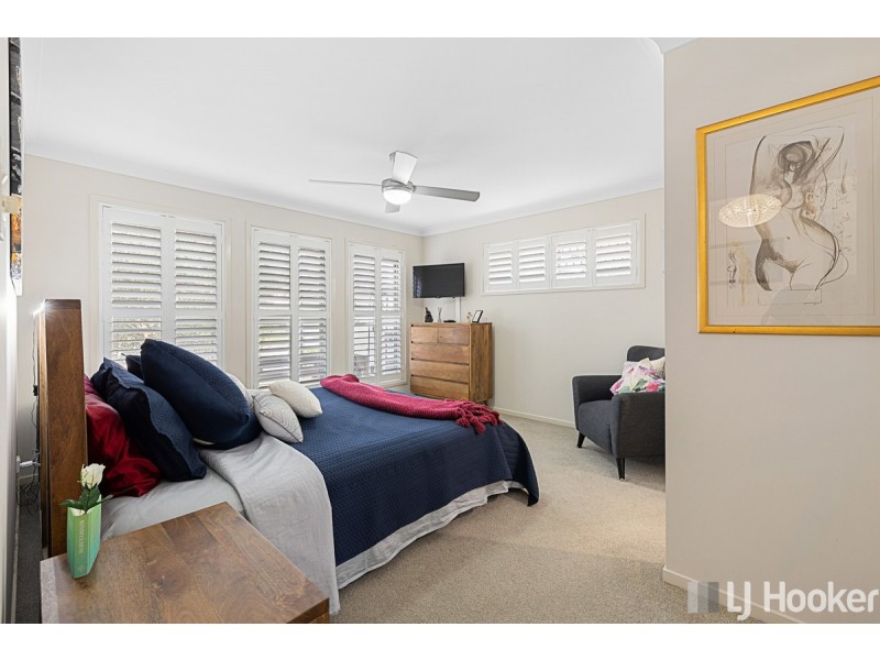 27 Parkgrove Street, Birkdale QLD 4159