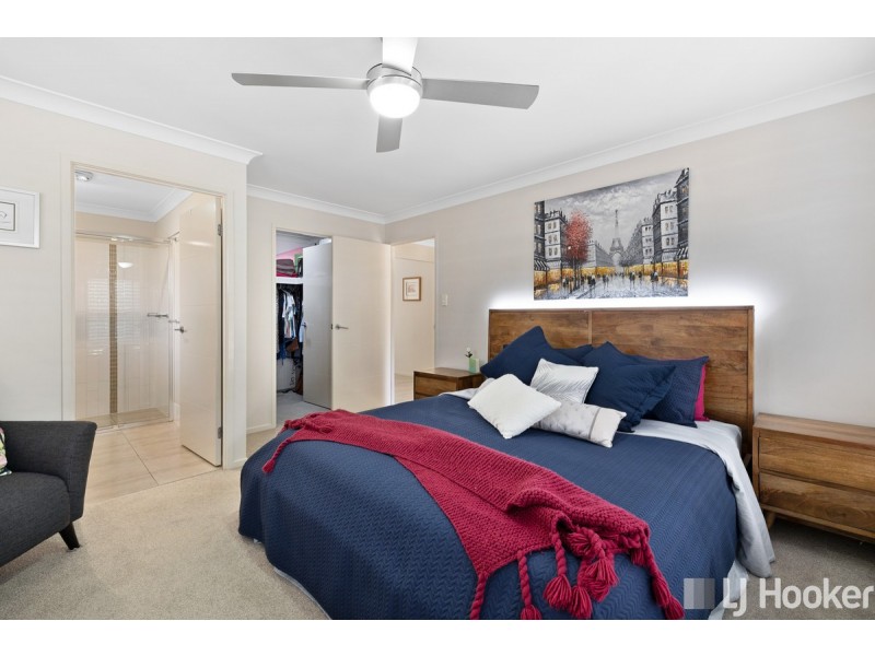 27 Parkgrove Street, Birkdale QLD 4159