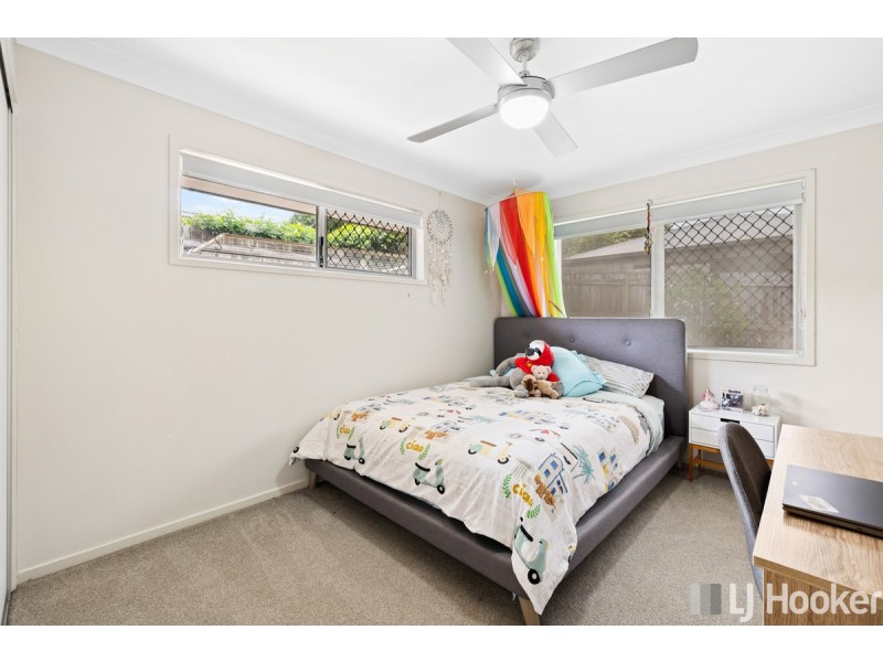27 Parkgrove Street, Birkdale QLD 4159