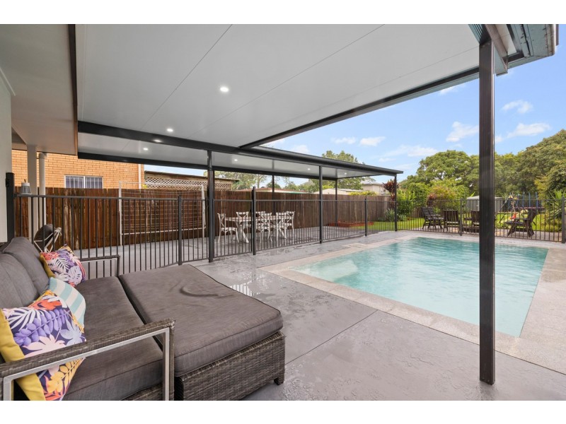 11 Maud Street, Birkdale QLD 4159