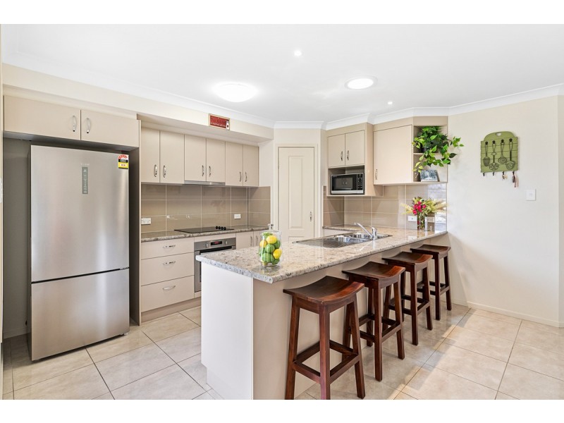 29 Lancaster Circuit, Redland Bay QLD 4165