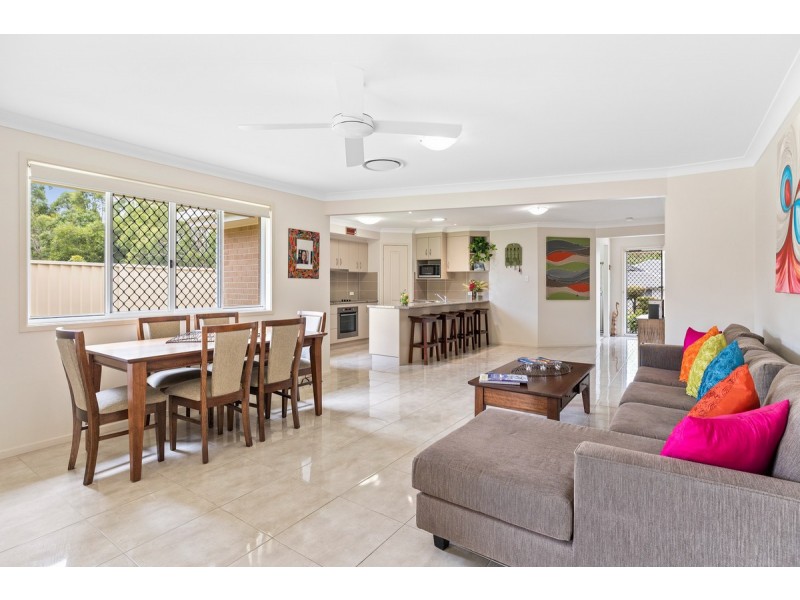 29 Lancaster Circuit, Redland Bay QLD 4165