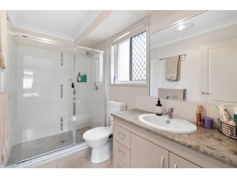 29 Lancaster Circuit, Redland Bay QLD 4165