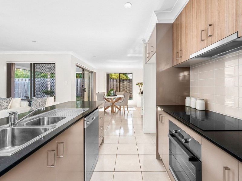 46 Ellabay Crescent, Redland Bay QLD 4165