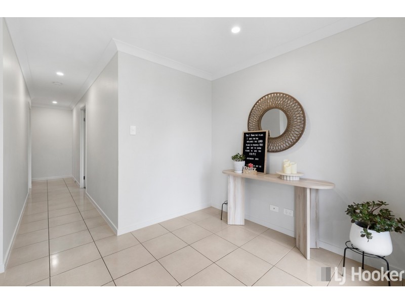 46 Ellabay Crescent, Redland Bay QLD 4165