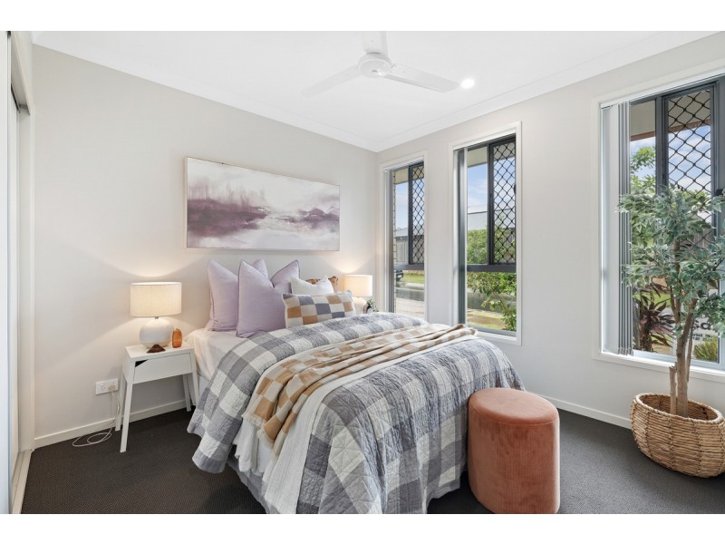 55 Swansea Circuit, Redland Bay QLD 4165