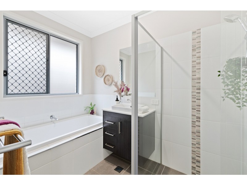 55 Swansea Circuit, Redland Bay QLD 4165