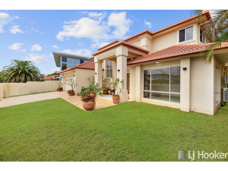 68 Allan Day Drive, Wellington Point QLD 4160