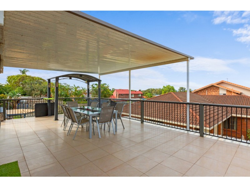 2 Ocean Street, Cleveland QLD 4163