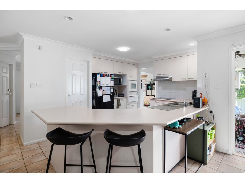 5 Crossley Drive, Wellington Point QLD 4160