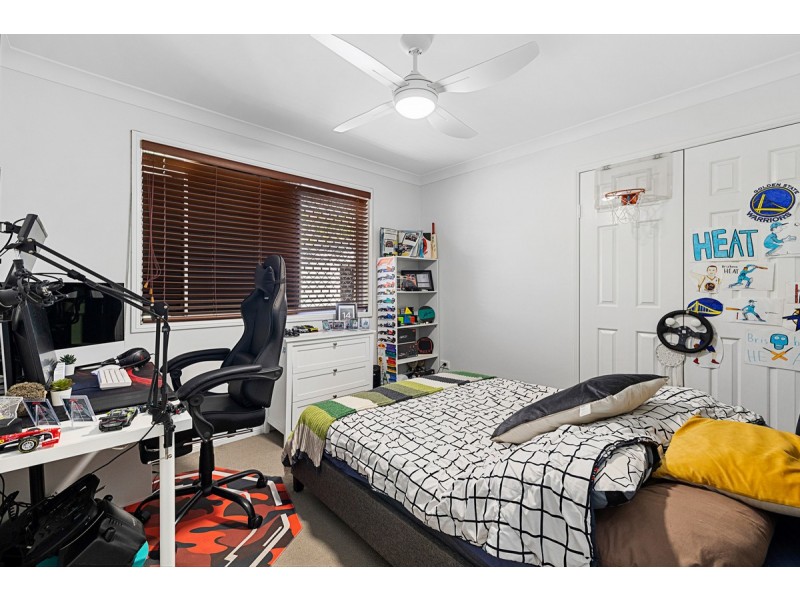 5 Crossley Drive, Wellington Point QLD 4160