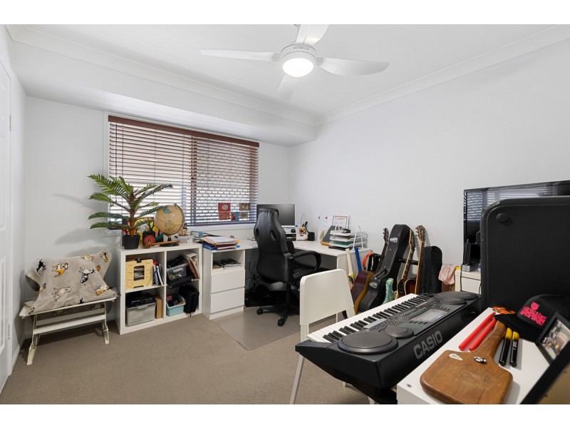 5 Crossley Drive, Wellington Point QLD 4160