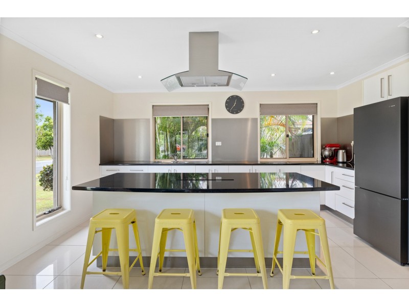 10 Rajang Street, Tanah Merah QLD 4128