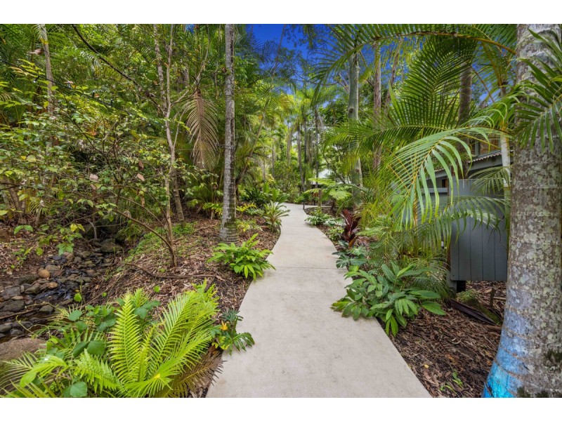 609 Hunchy Road, Hunchy QLD 4555