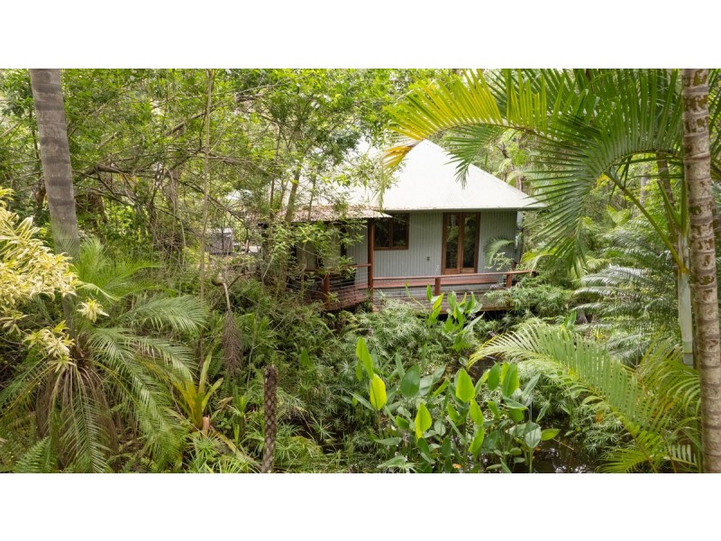 609 Hunchy Road, Hunchy QLD 4555