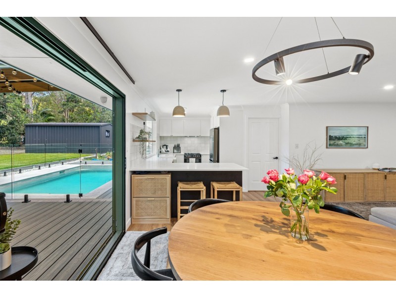 609 Hunchy Road, Hunchy QLD 4555