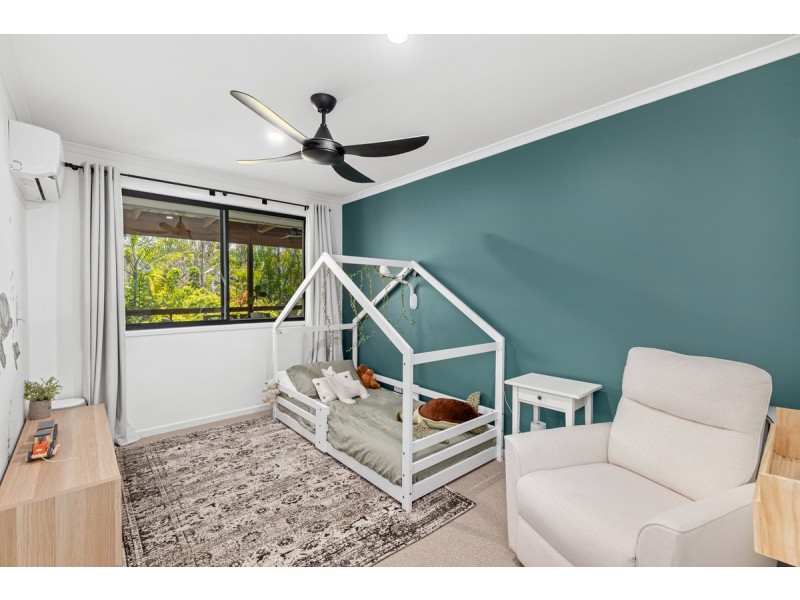 609 Hunchy Road, Hunchy QLD 4555