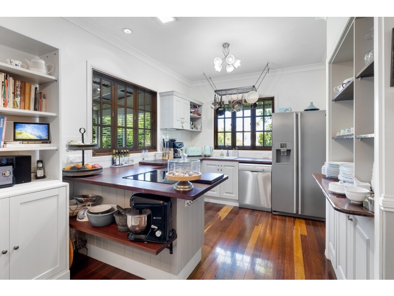 21 Ian Street, Thorneside QLD 4158