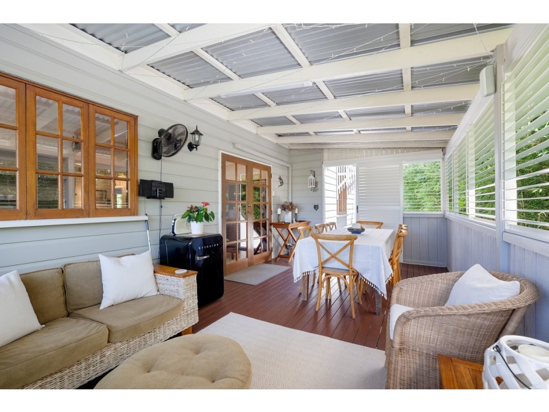 21 Ian Street, Thorneside QLD 4158