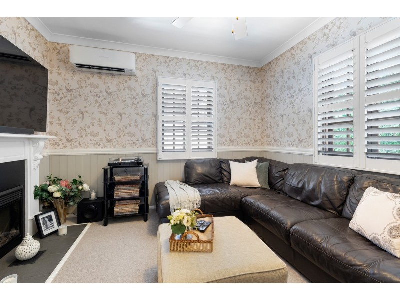 21 Ian Street, Thorneside QLD 4158