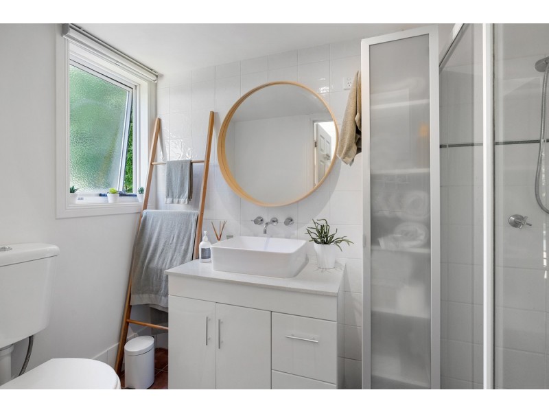 21 Ian Street, Thorneside QLD 4158