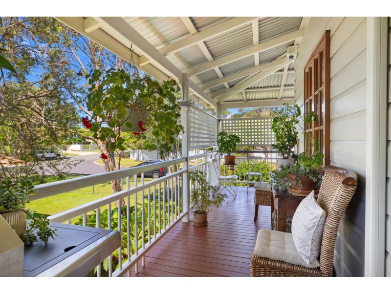 21 Ian Street, Thorneside QLD 4158