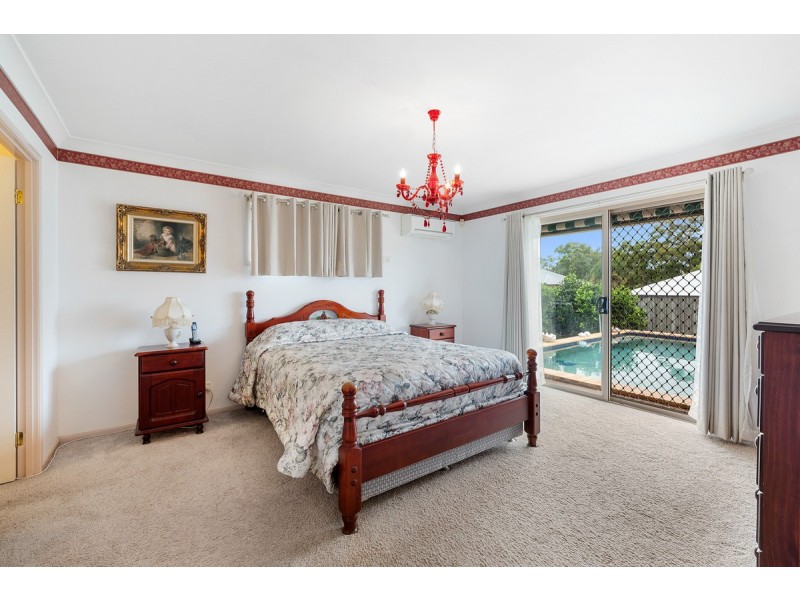 10 Burbank Road, Birkdale QLD 4159