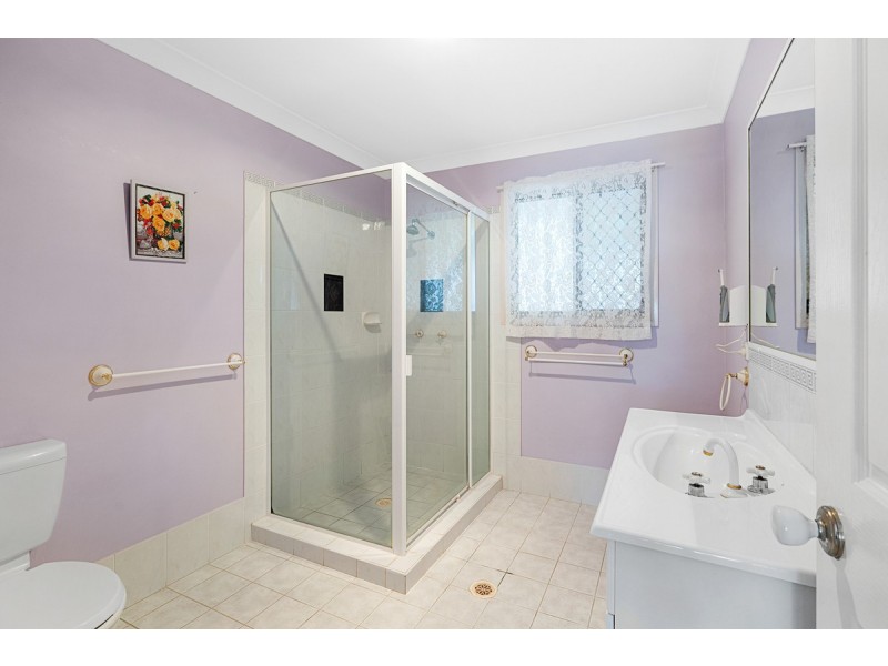 10 Burbank Road, Birkdale QLD 4159