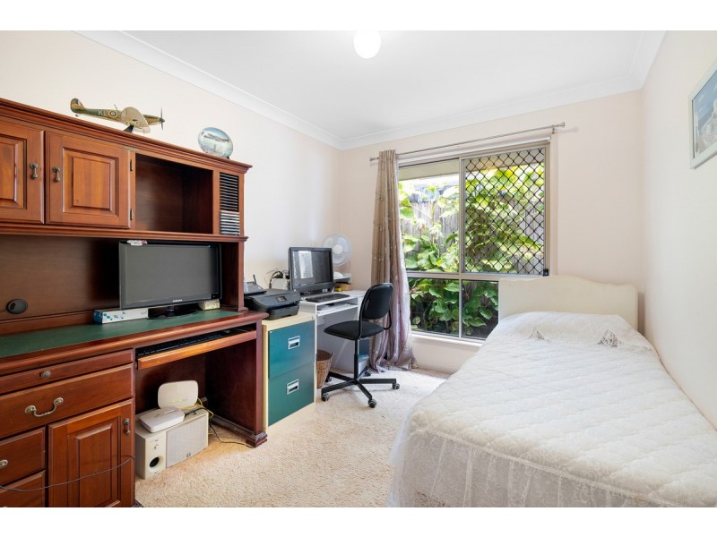 10 Burbank Road, Birkdale QLD 4159