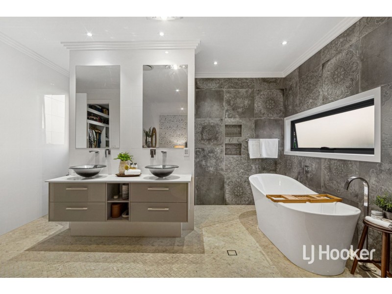 15 George Street, Ormiston QLD 4160