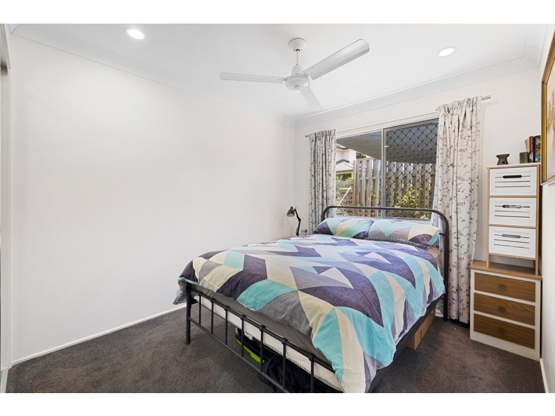 17 Aqua Crescent, Redland Bay QLD 4165