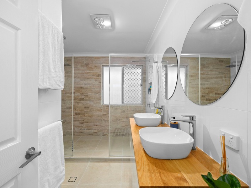 14 Montgomery Drive, Wellington Point QLD 4160