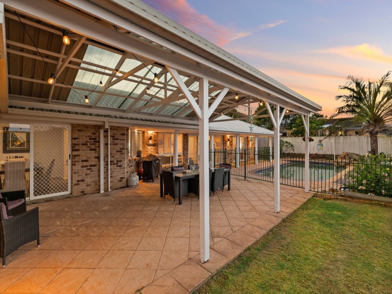 14 Montgomery Drive, Wellington Point QLD 4160