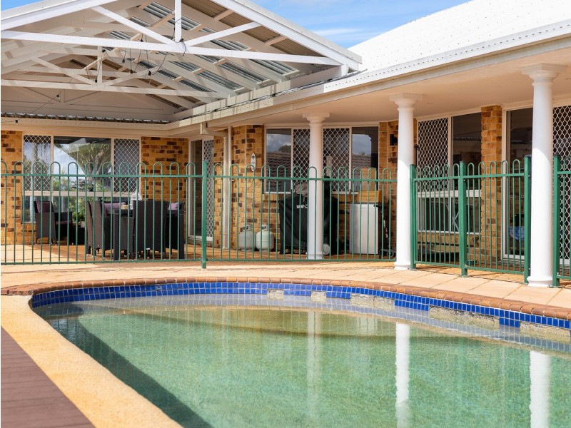 14 Montgomery Drive, Wellington Point QLD 4160