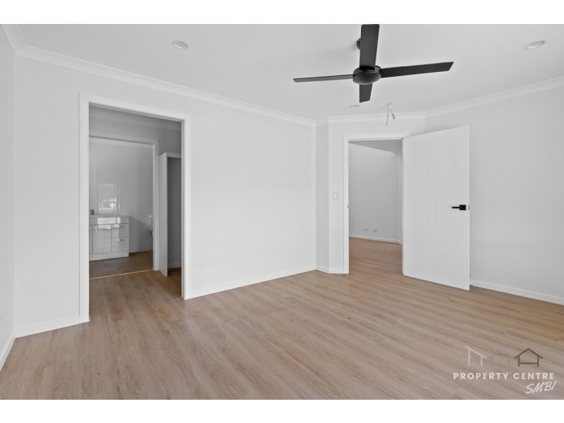 1 Waterlea Street, Russell Island QLD 4184