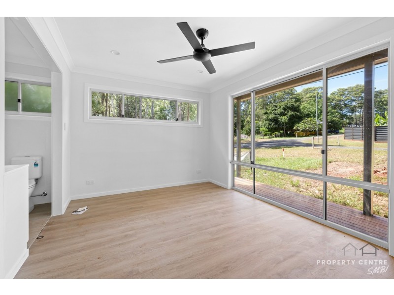 1 Waterlea Street, Russell Island QLD 4184