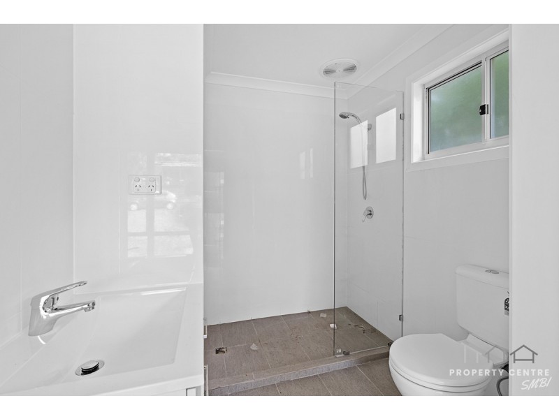 1 Waterlea Street, Russell Island QLD 4184