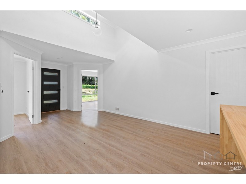 1 Waterlea Street, Russell Island QLD 4184