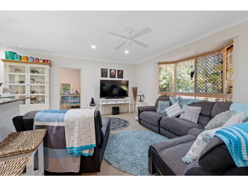 2 Tipplers Street, Victoria Point QLD 4165