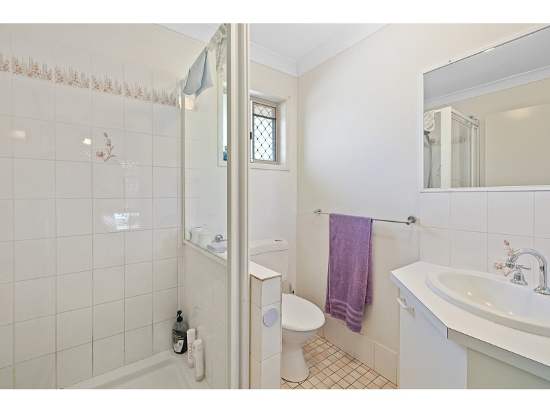 2 Tipplers Street, Victoria Point QLD 4165