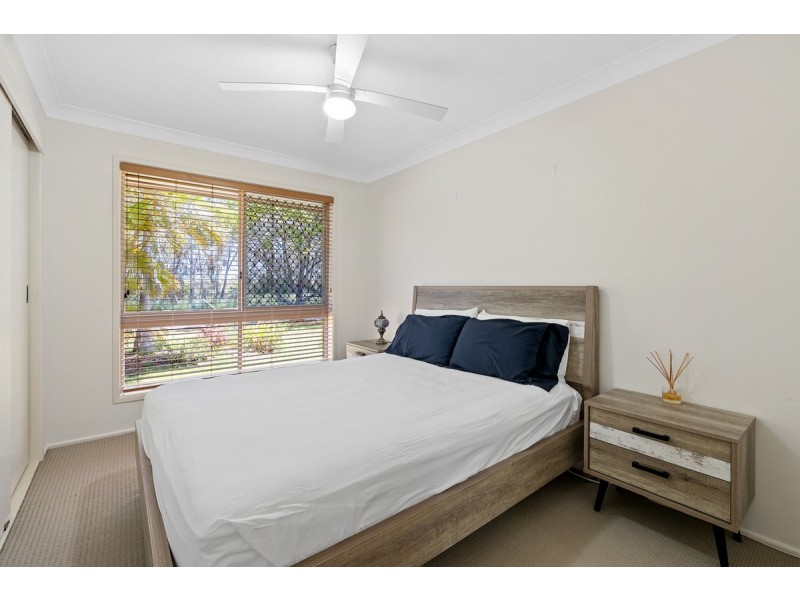 2 Tipplers Street, Victoria Point QLD 4165